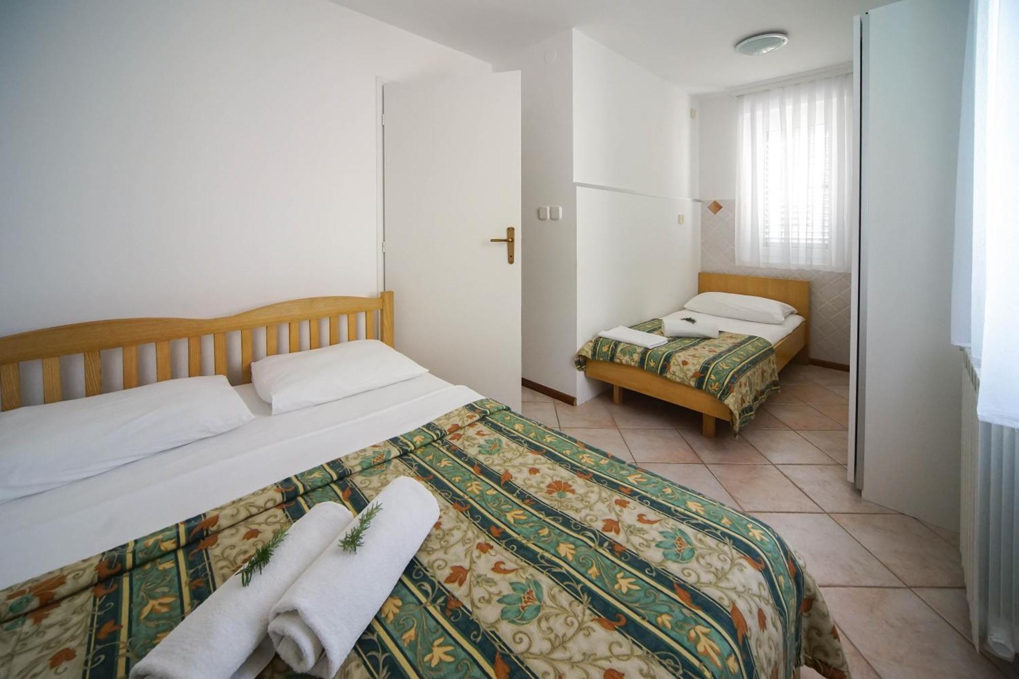 Apartments And Rooms Degra Umag Quarto foto