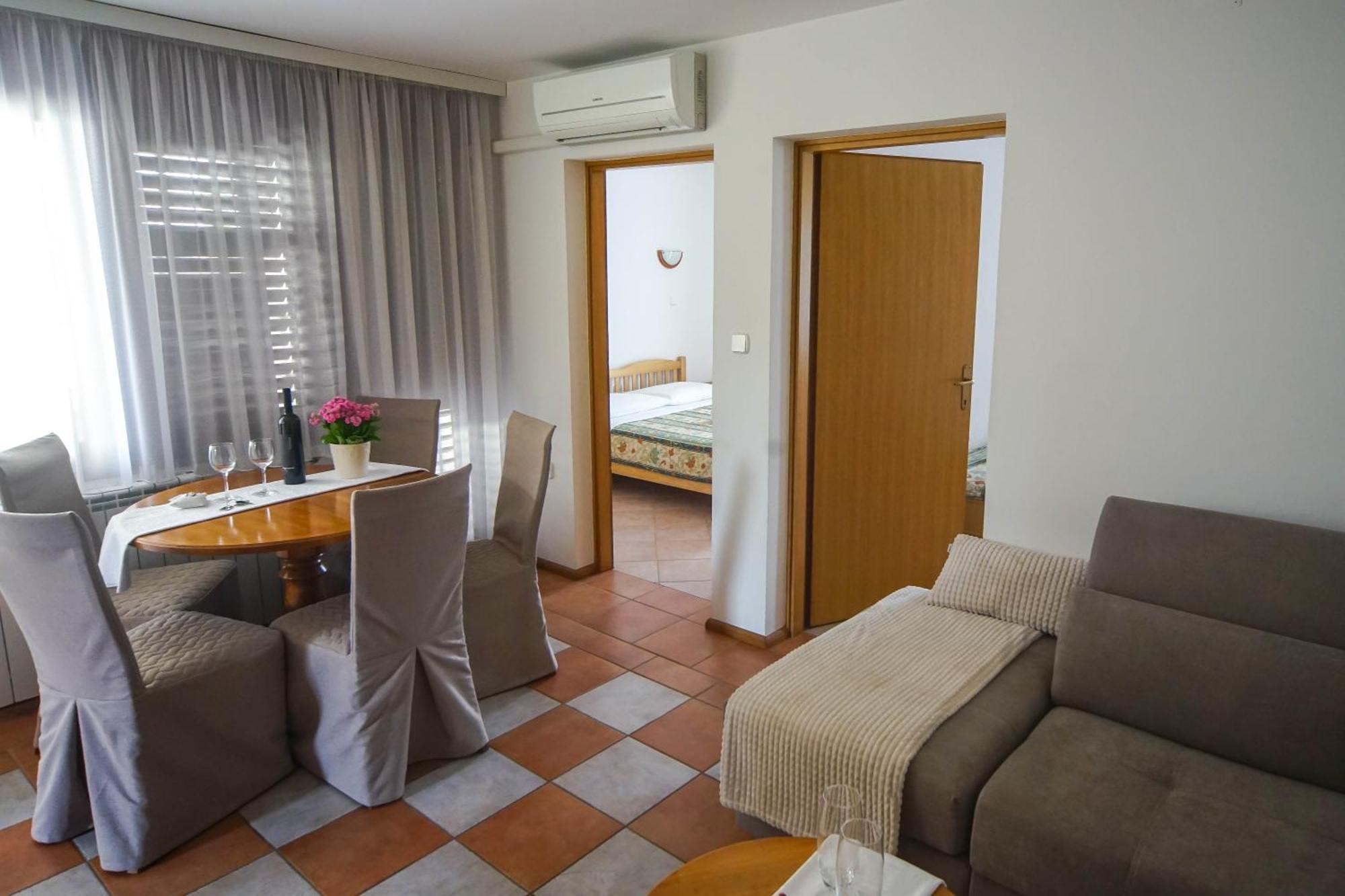 Apartments And Rooms Degra Umag Quarto foto